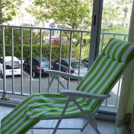 Cosy Avec Tv Et Cuisine Equipee, Bord De - Fr-1-308-34 Apartment *